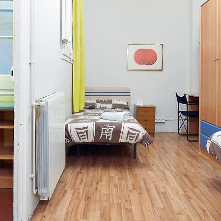 B&B Estudiantes Balmes Barcelona Ngoại thất bức ảnh