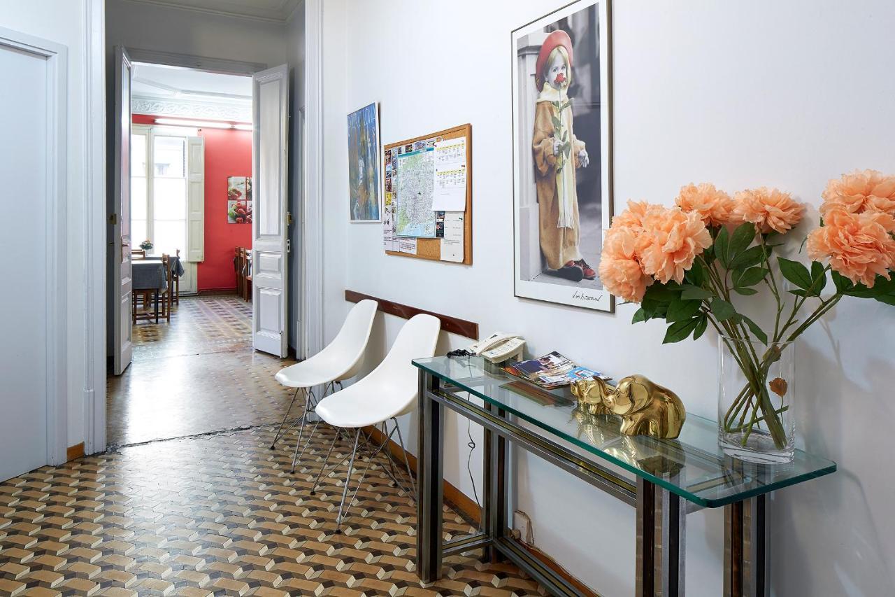 B&B Estudiantes Balmes Barcelona Ngoại thất bức ảnh