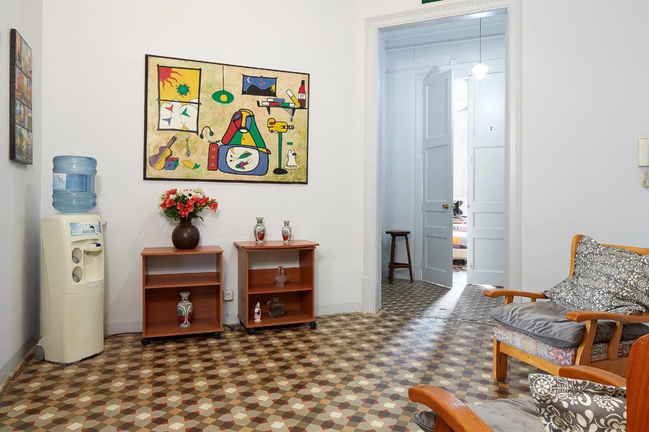 B&B Estudiantes Balmes Barcelona Ngoại thất bức ảnh