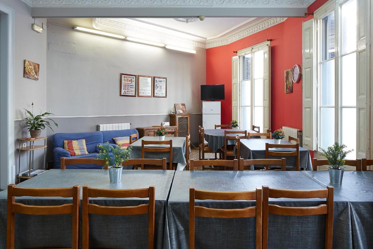 B&B Estudiantes Balmes Barcelona Ngoại thất bức ảnh