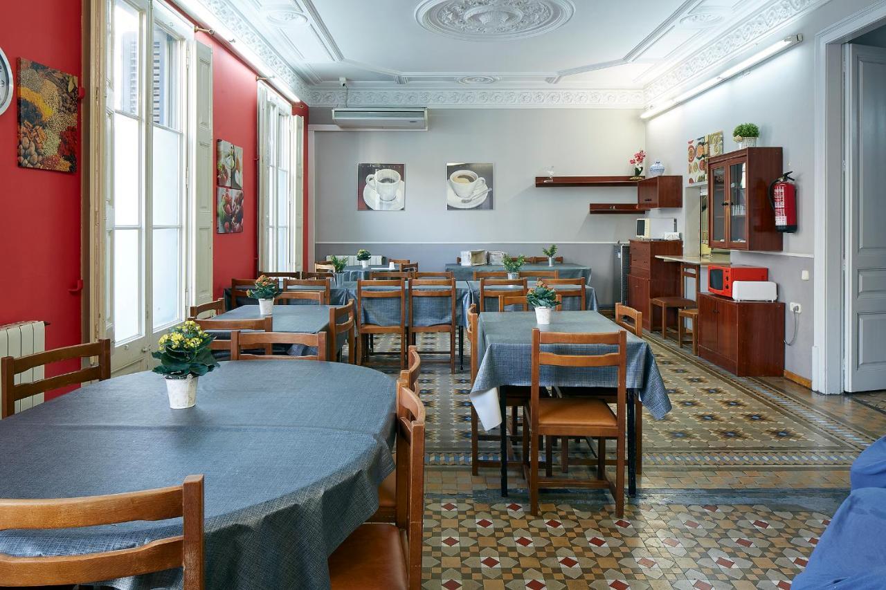B&B Estudiantes Balmes Barcelona Ngoại thất bức ảnh
