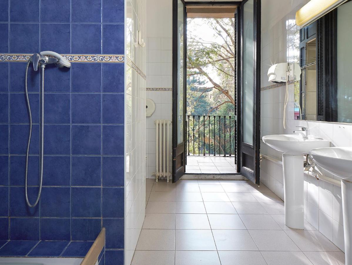 B&B Estudiantes Balmes Barcelona Ngoại thất bức ảnh